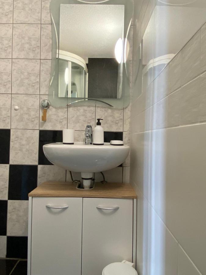 Apartman Tia Риека Экстерьер фото